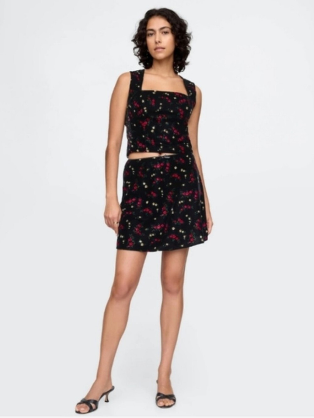 NWT GAP Soft Velvet Black And Floral Mini Skirt